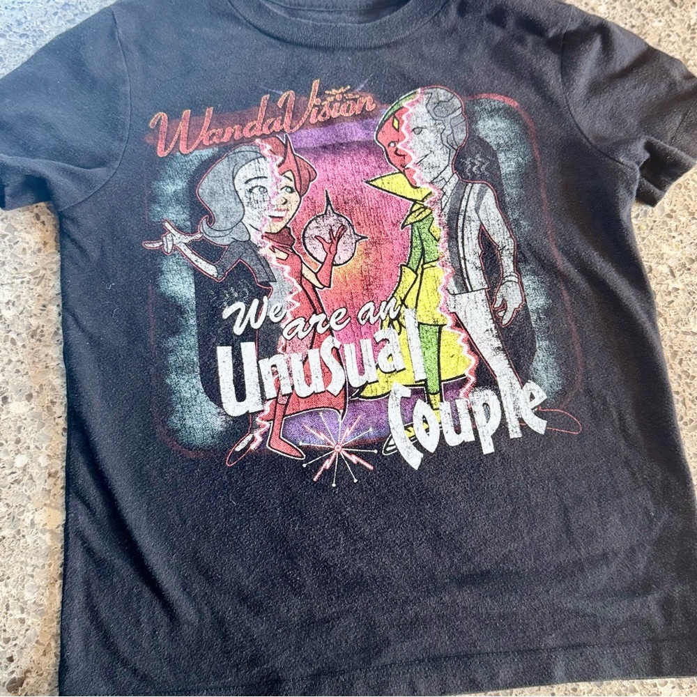 Marvel Studios l Wanda Vision l Black Graphic Kids T-Shirt l Size: XS